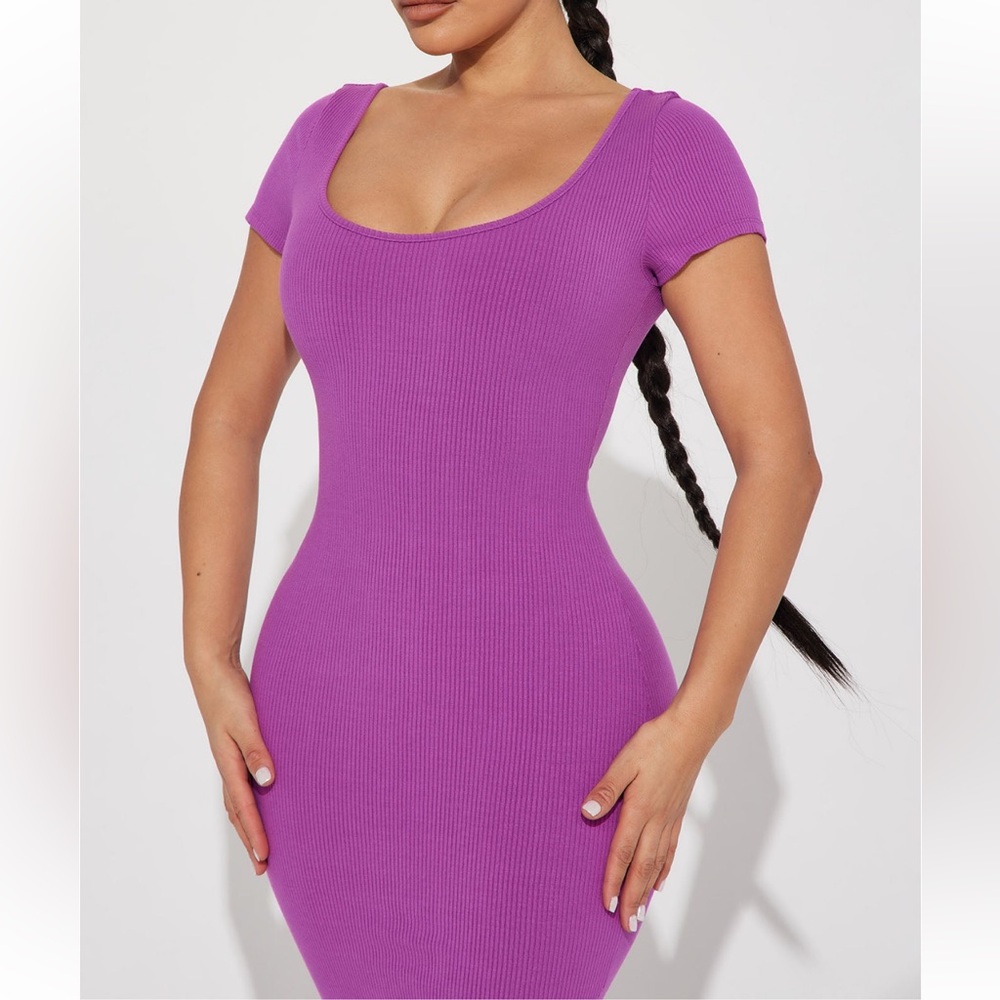 Veronica Snatched Midi Dress - Magenta